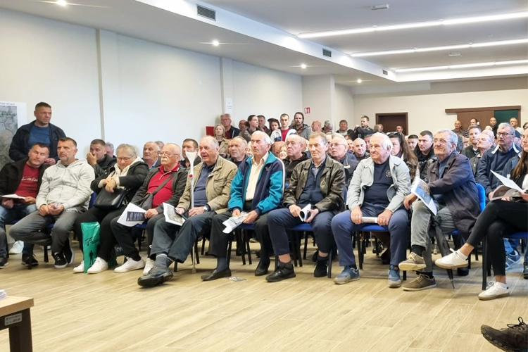 Slika /slike/Vijesti/Višegodišnji_program/2024/Javne tribine/Grupa3.jpg